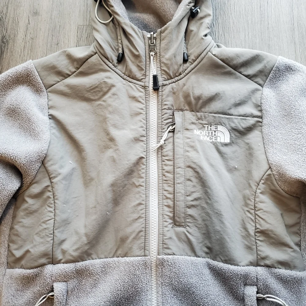 The North Face Jacket - Picture 5 of 9